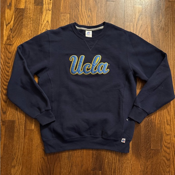 Vintage ucla sweater size medium - Picture 1 of 4